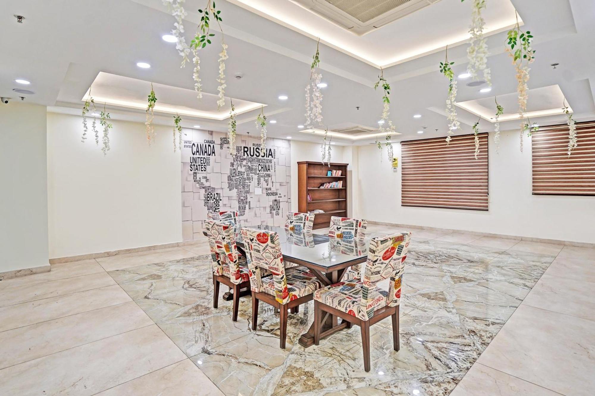 Palette Gomti Nagar Near Ekana Stadium Formerly Gusto Club Lucknow Dış mekan fotoğraf