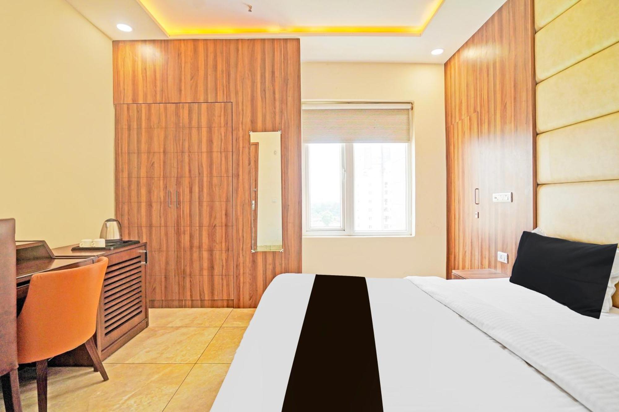 Palette Gomti Nagar Near Ekana Stadium Formerly Gusto Club Lucknow Dış mekan fotoğraf