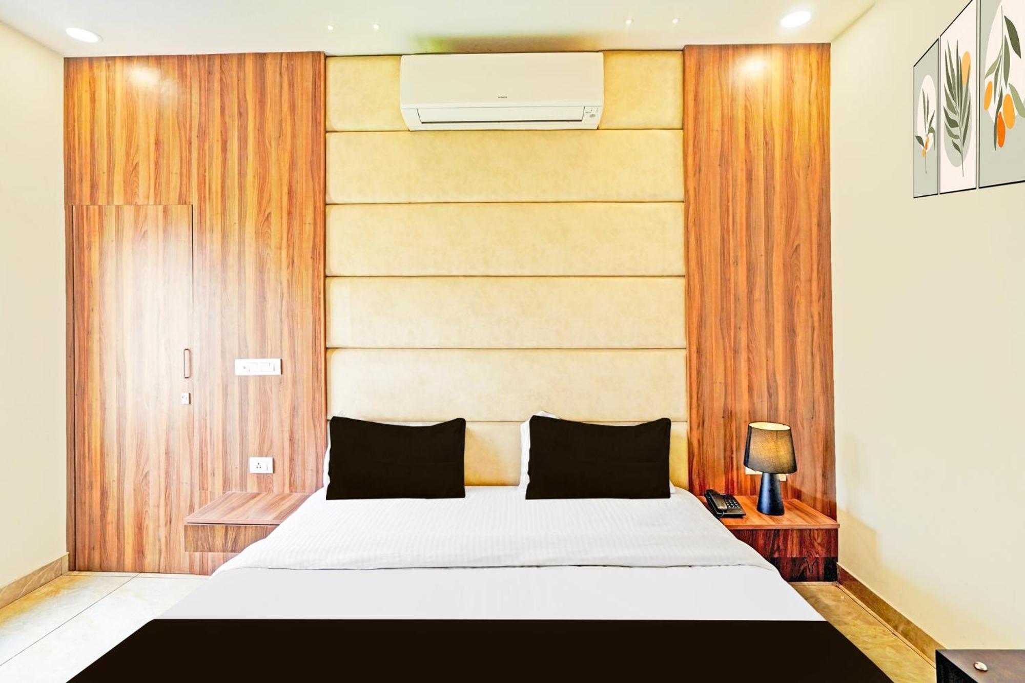 Palette Gomti Nagar Near Ekana Stadium Formerly Gusto Club Lucknow Dış mekan fotoğraf